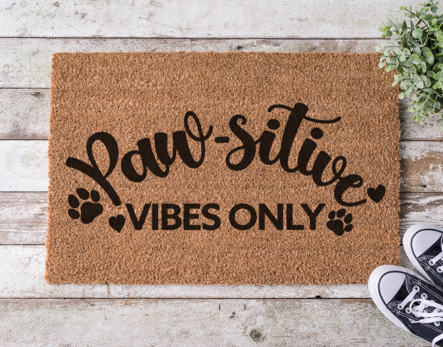 Coir doormat with the phrase ‘Paw-sitive Vibes Only,’ hand-painted with paw prints in a cheerful, pet-friendly design
