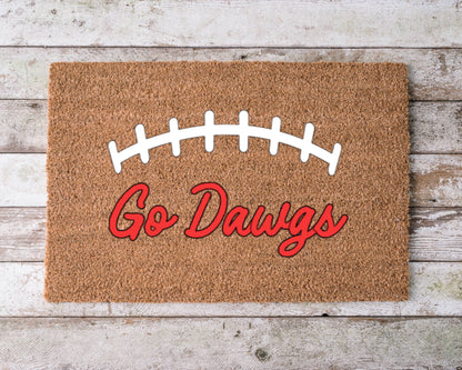 Georgia Bulldogs themed doormat with ‘Go Dawgs’ text – custom coir football doormat for UGA fans.